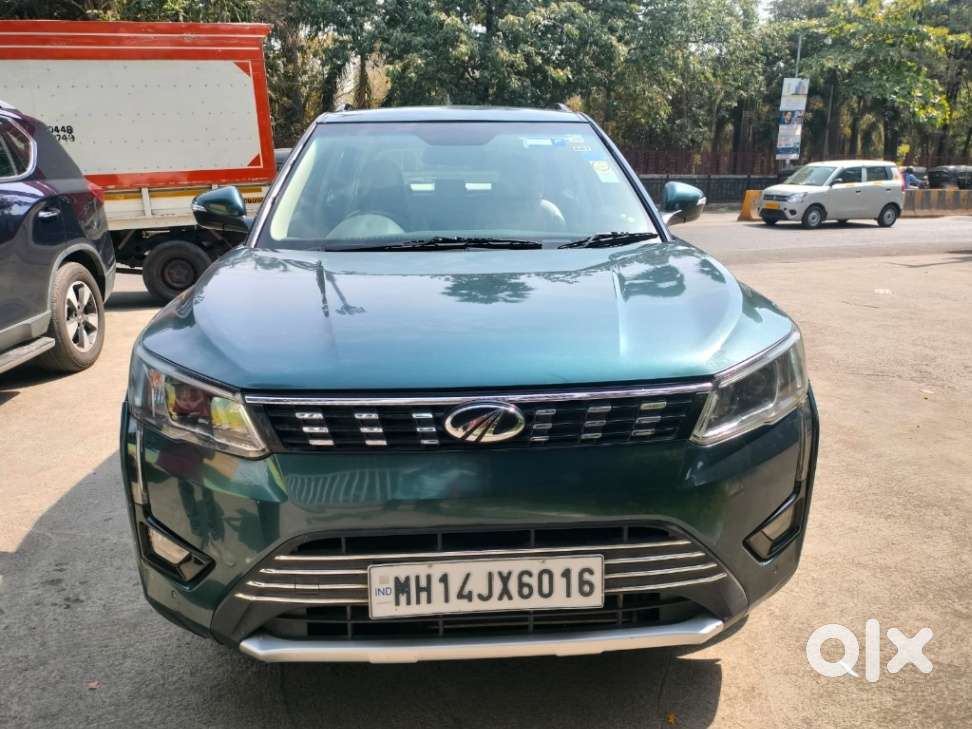 Mahindra Xuv300 1.2 W8 (o) Amt Petrol, 2022, Petrol
