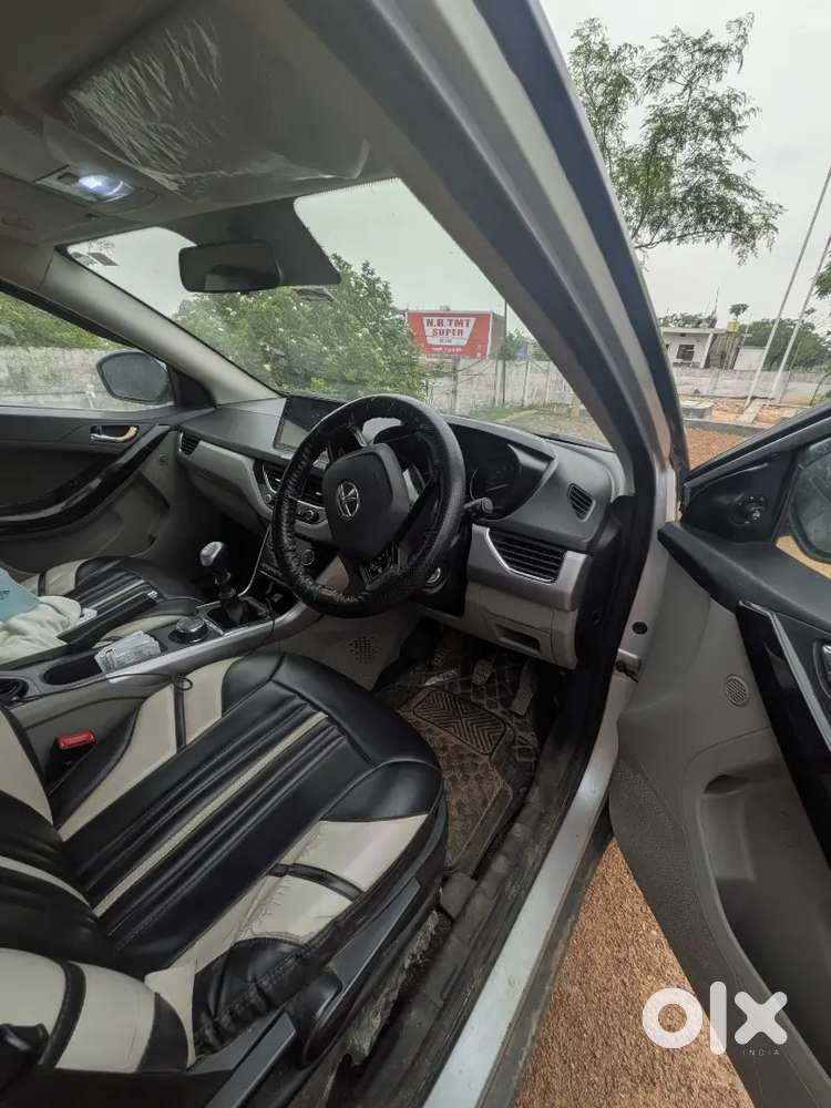 Tata Nexon Petrol 2018