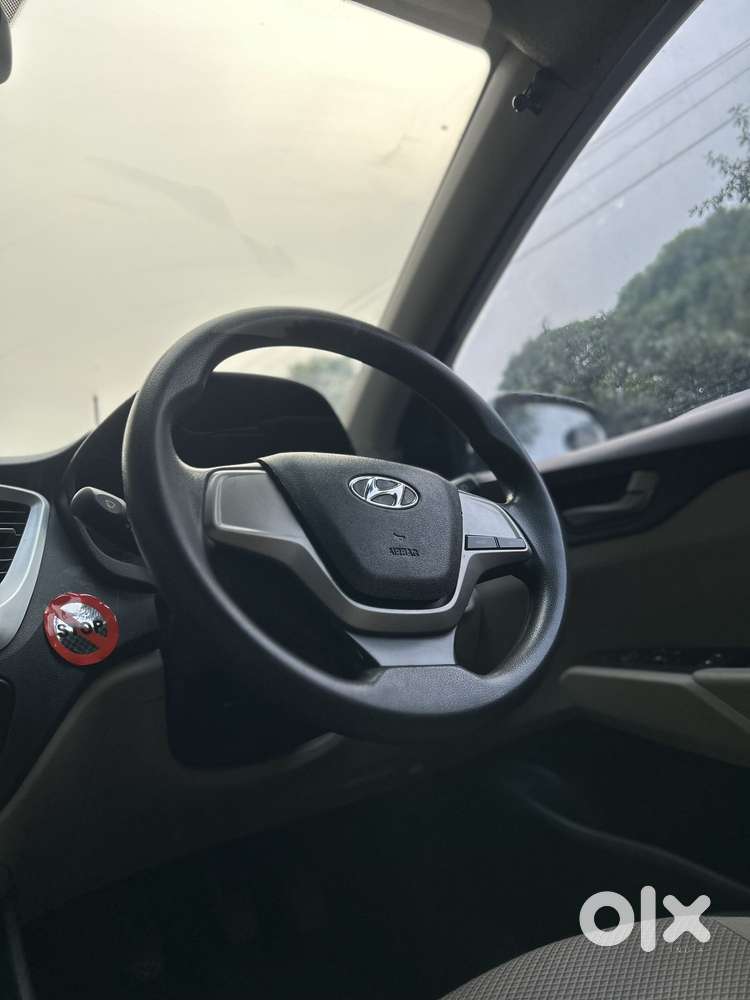 Hyundai Verna [ ] 1.6 E Vtvt, 2017, Petrol