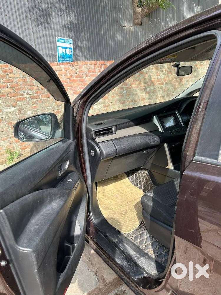 Toyota Innova Crysta