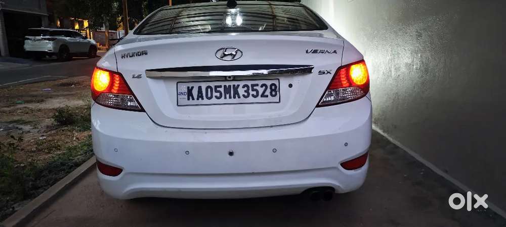 Hyundai Verna 2011