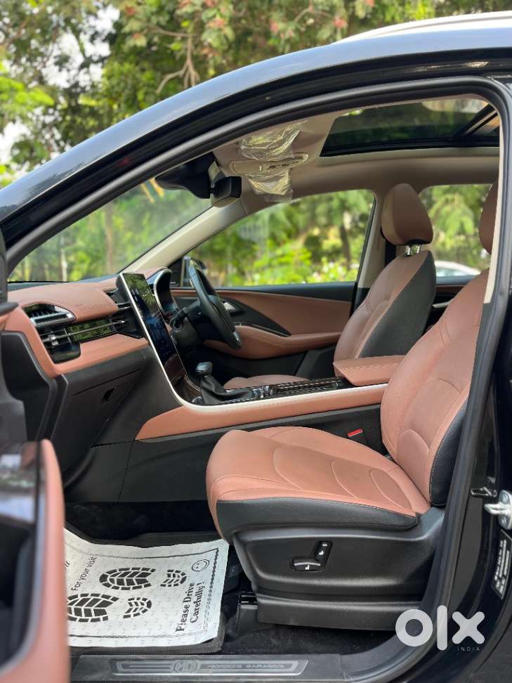Mg Hector Plus Savvy Pro 1.5 Turbo Petrol Cvt 7 Str, 2023, Petrol