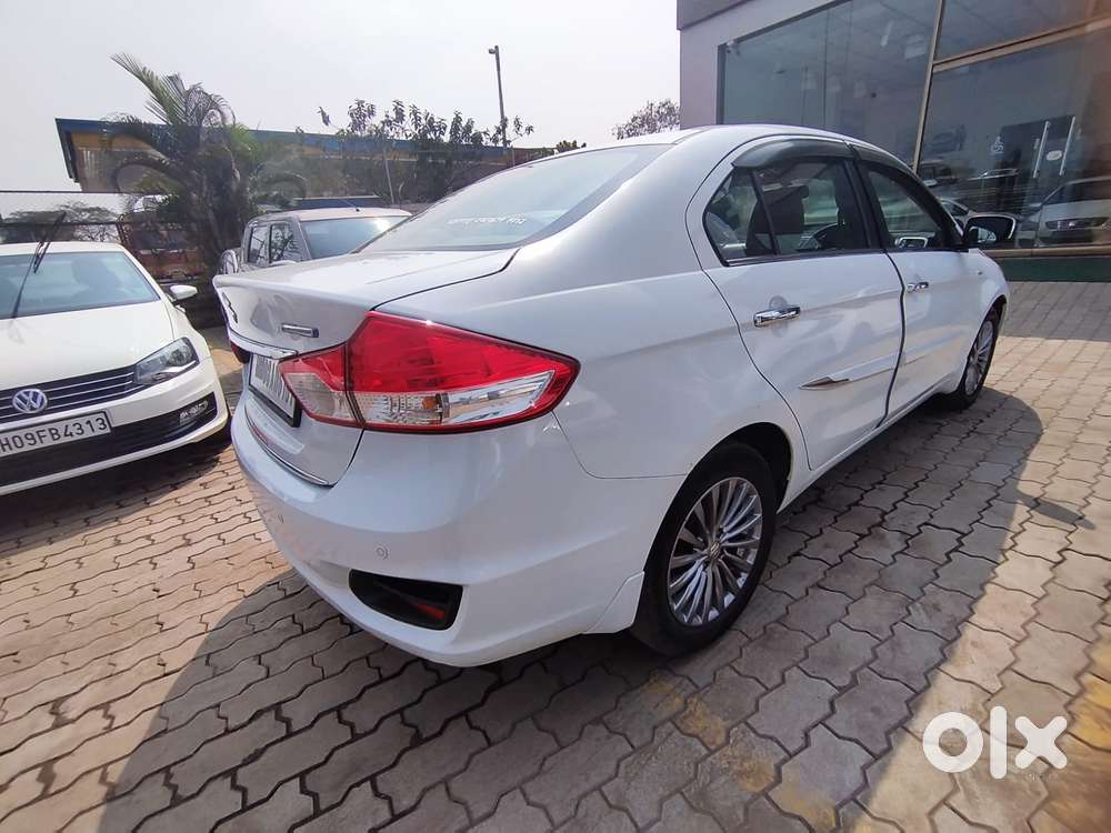 Maruti Suzuki Ciaz Smart Hybrid Alpha , 2018, Diesel