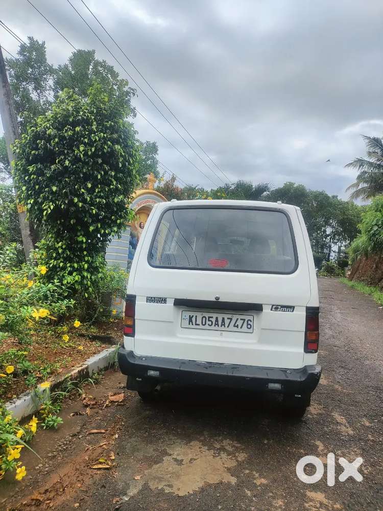 Maruti Suzuki Omni 2010