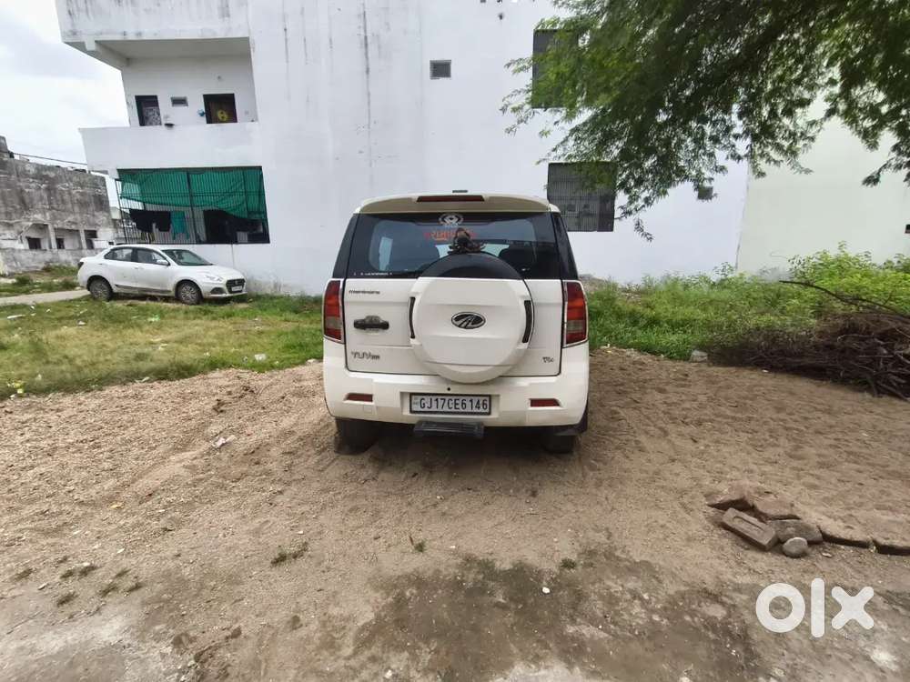 Mahindra Tuv 300 Plus 2018
