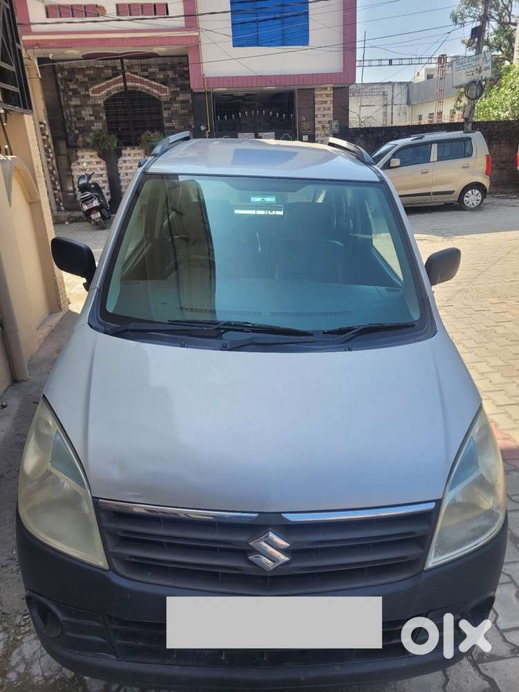 Maruti Suzuki Wagon R Lxi 2012 Petrol Well Maintained