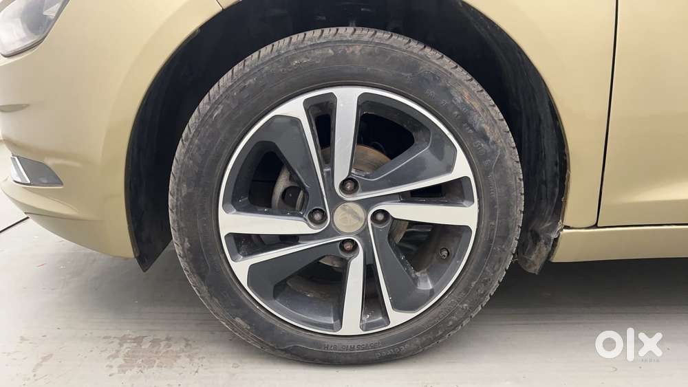 Tata Altroz Xz, 2020, Petrol