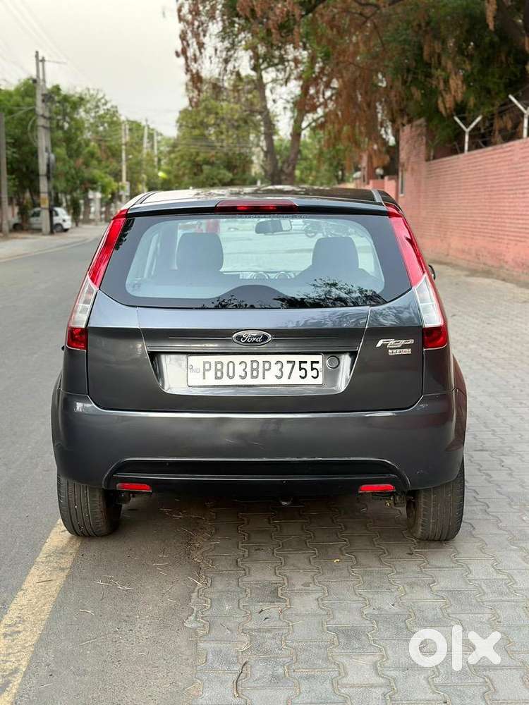 Ford Figo 2014 Diesel Well Maintained With 25-30 Avg On Highway