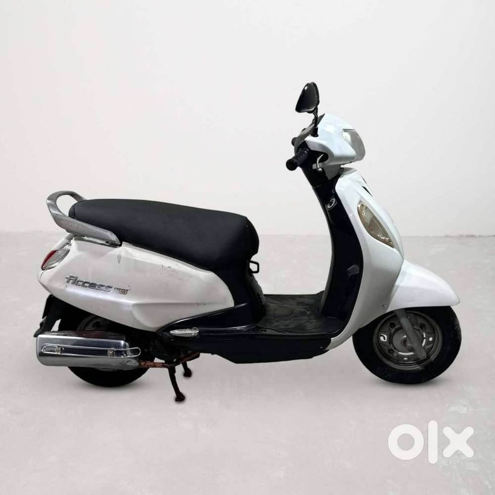 11964,Suzuki,Access 125,First owner Scooters 1750935593