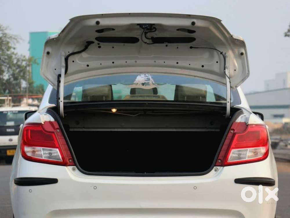 Maruti Suzuki Dzire 1.2 Vxi, 2024, Petrol