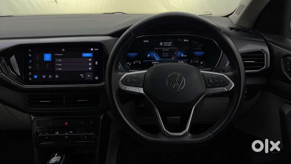 Volkswagen Taigun Topline 1.0 Tsi At (electric Seats), 2023, Petrol