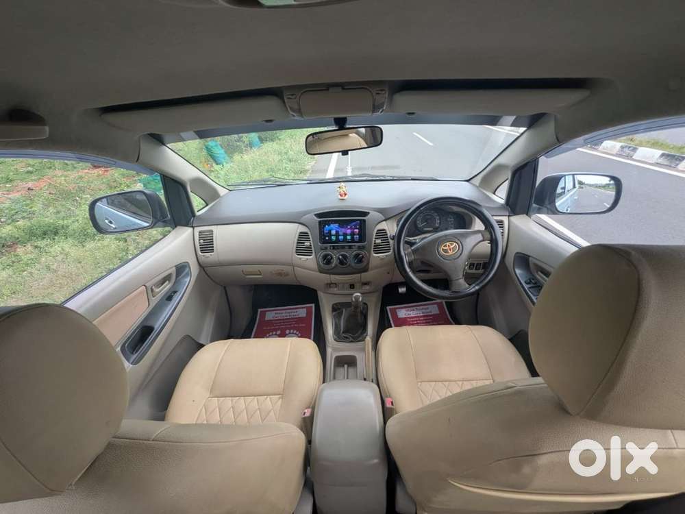Toyota Innova 2011 Diesel 215000 Km Driven