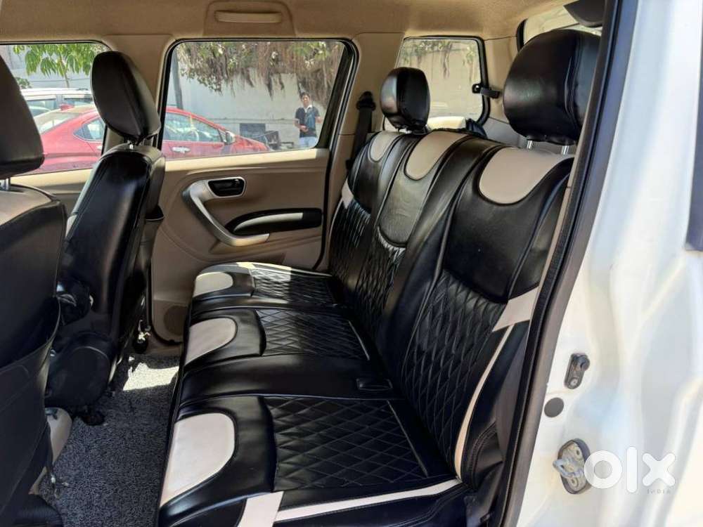 Mahindra Tuv 300 T10, 2019, Diesel