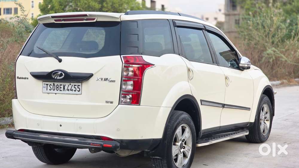 Mahindra Xuv500 W8 Dual Tone, 2015, Diesel