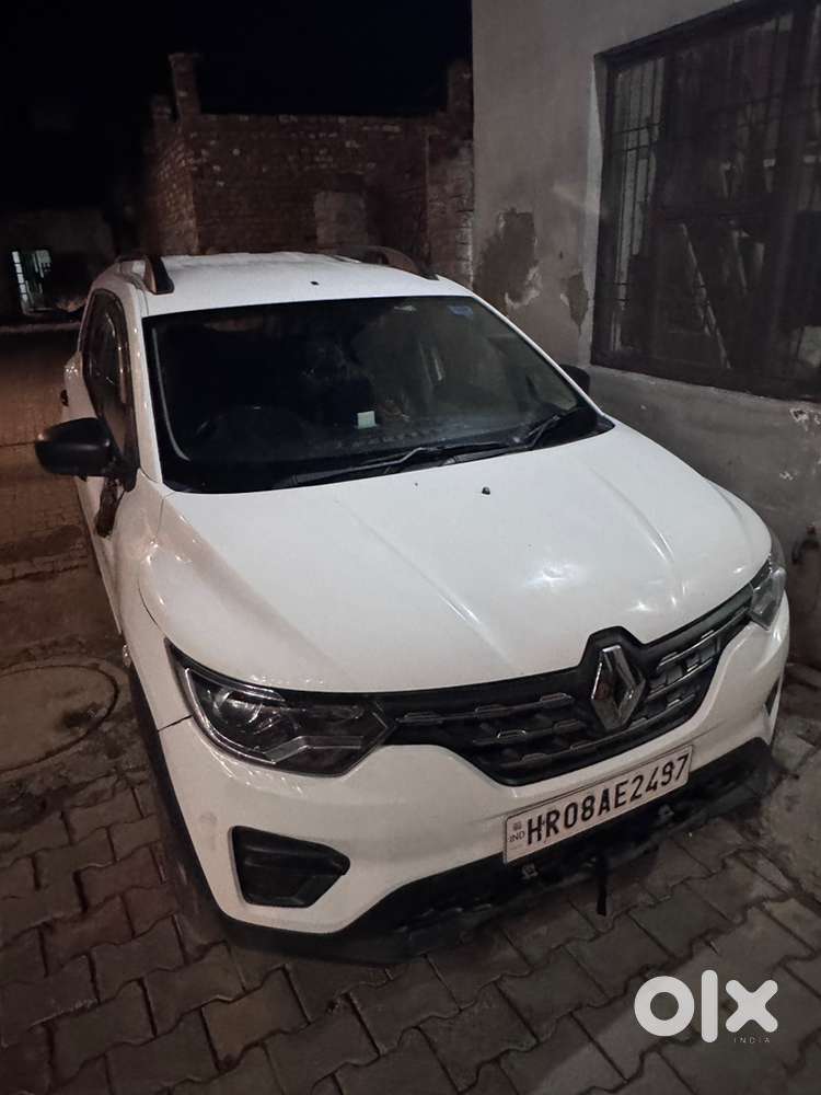 2022 Renault Triber Petrol Manual