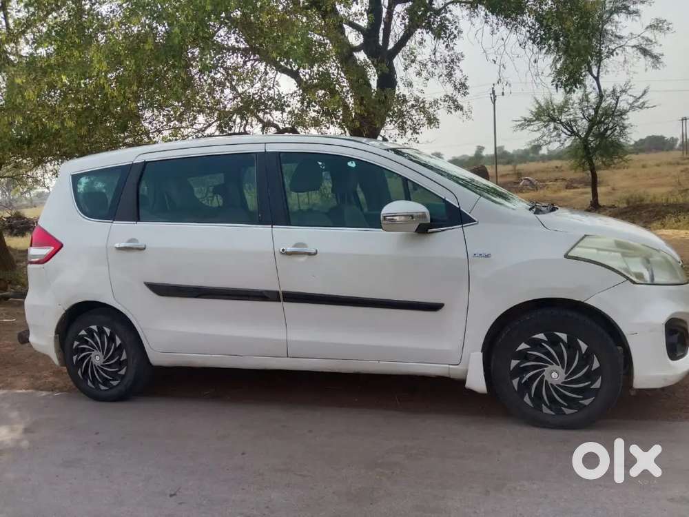 Maruti Suzuki Ertiga 2015 Diesel 96000 Km Driven