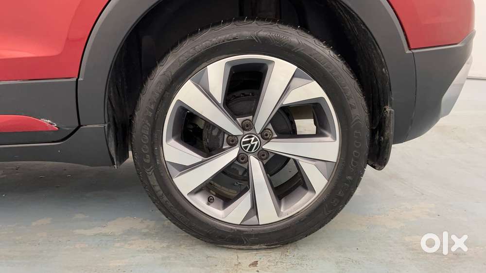 Volkswagen Taigun Topline 1.0 Tsi At (electric Seats), 2022, Petrol