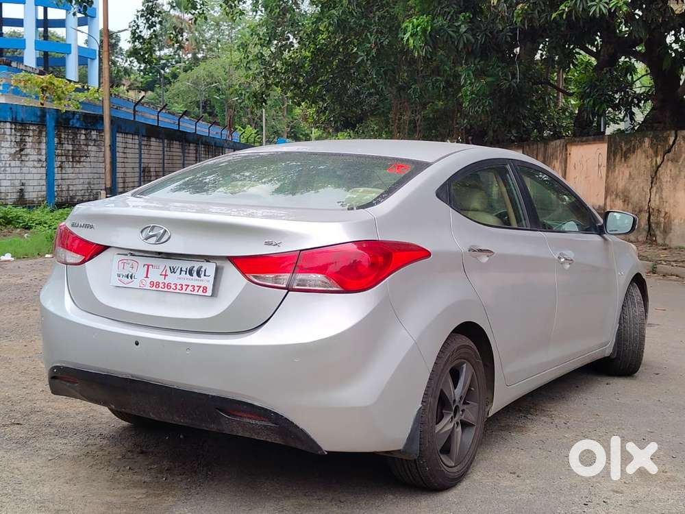 Hyundai Elantra 1.8 Sx Mt, 2013, Petrol
