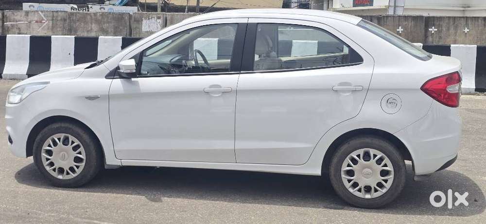 Ford Aspire, 2015, Petrol