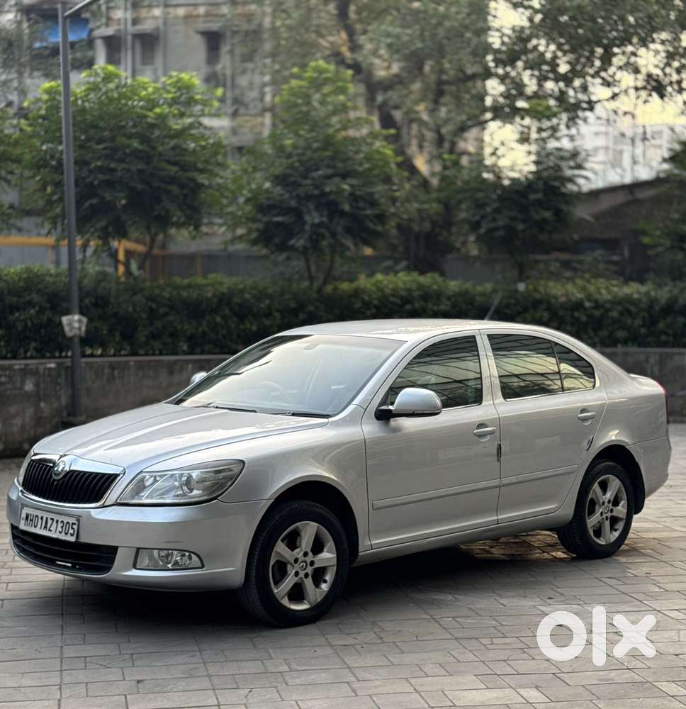 Skoda Laura Ambiente 2.0 Tdi Cr Automatic, 2011, Diesel