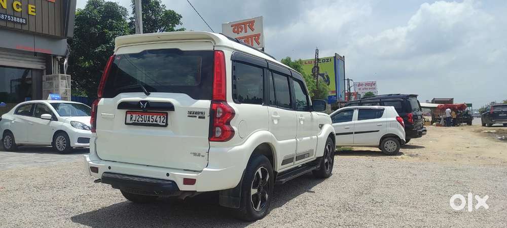 Mahindra Scorpio Classic 2.2 S 11 Mt 7 Str, 2023, Diesel