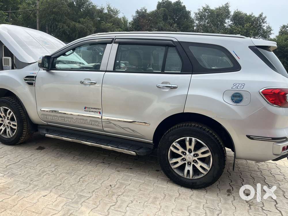 Ford Endeavour 3.2 Titanium At 4x4, 2017, Diesel