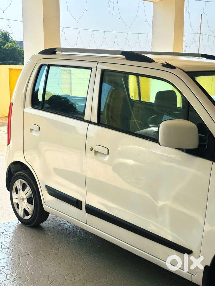 Petrol Vxi Wagonr 2015