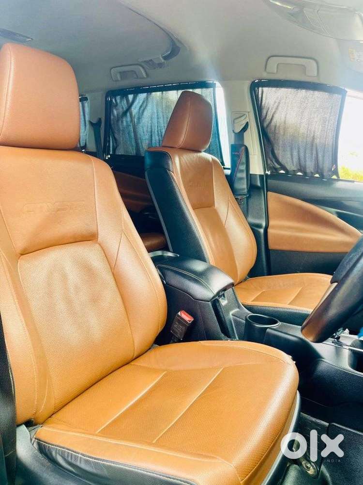 Toyota Innova Crysta 2.8 Zx At 7 Seater, 2021, Diesel