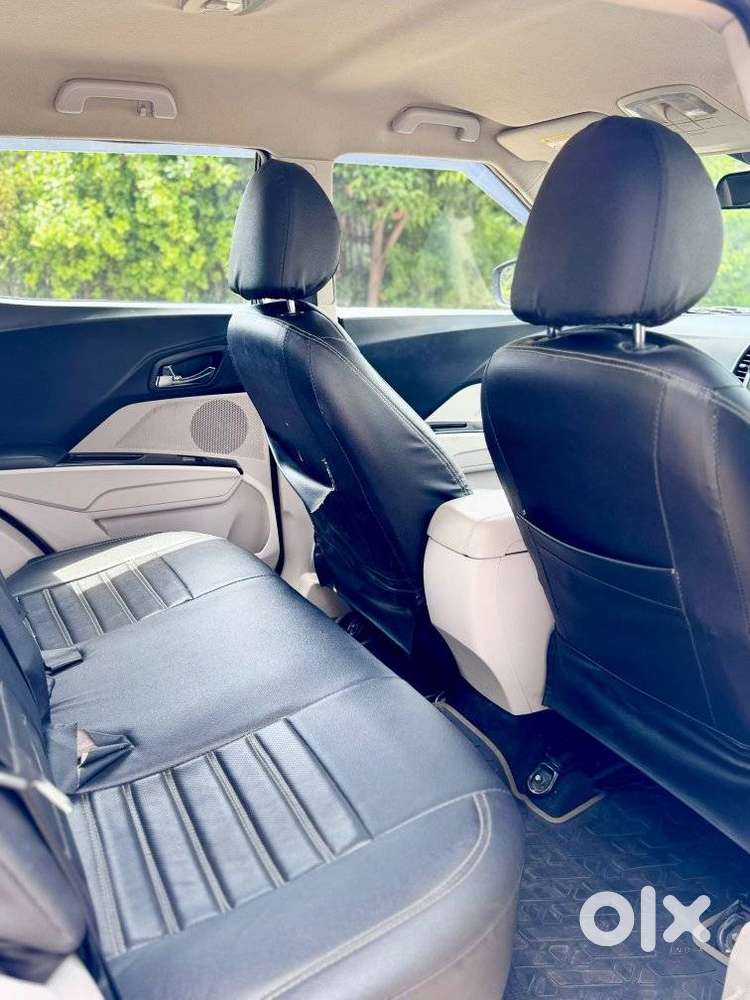 Mahindra Xuv300 W8 Amt Diesel, 2019, Diesel