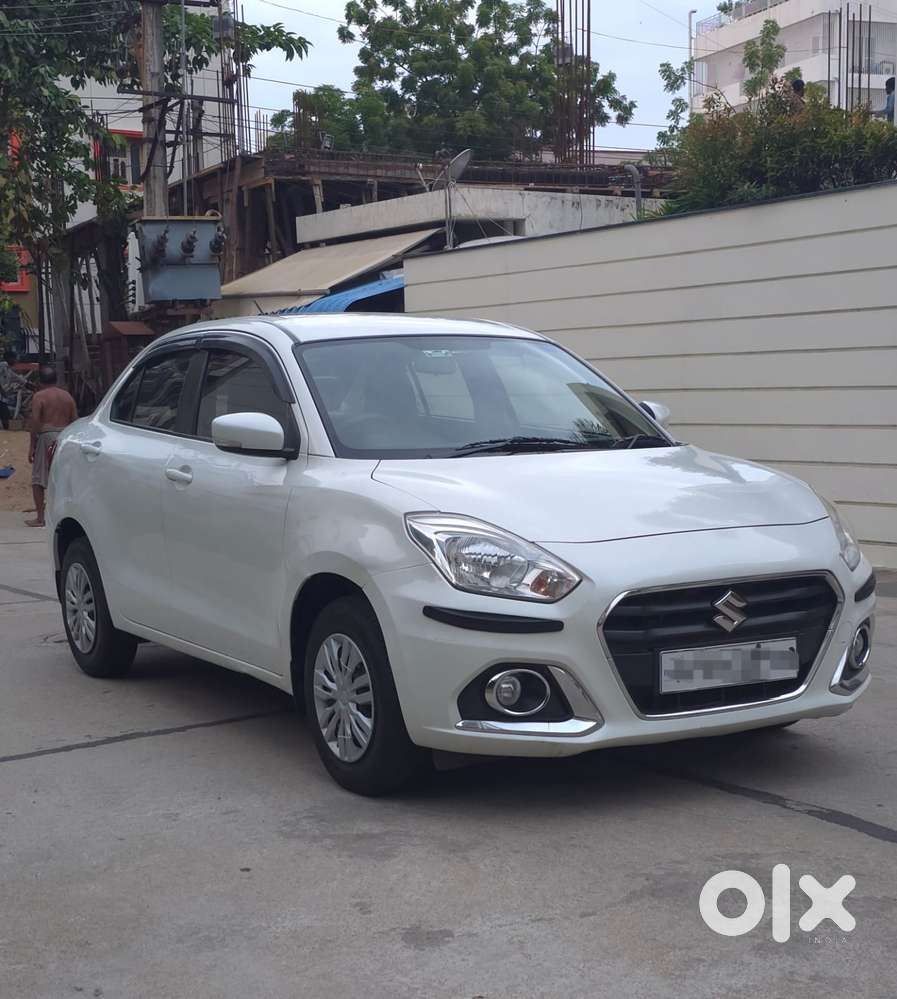 Maruti Suzuki Swift Dzire 1.3 Vxi, 2023, Petrol
