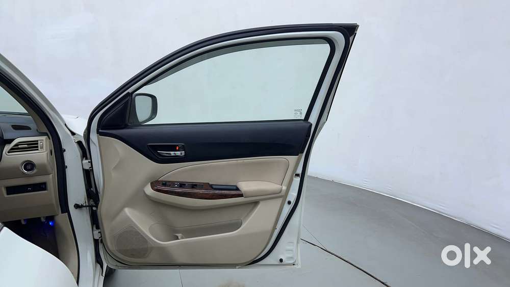 Maruti Suzuki Dzire 1.2 Zxi Amt, 2019, Petrol