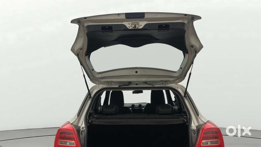 Maruti Suzuki Swift Amt Zxi Plus, 2018, Petrol