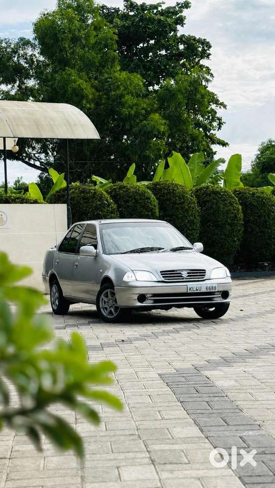 2006 Esteem Vxi