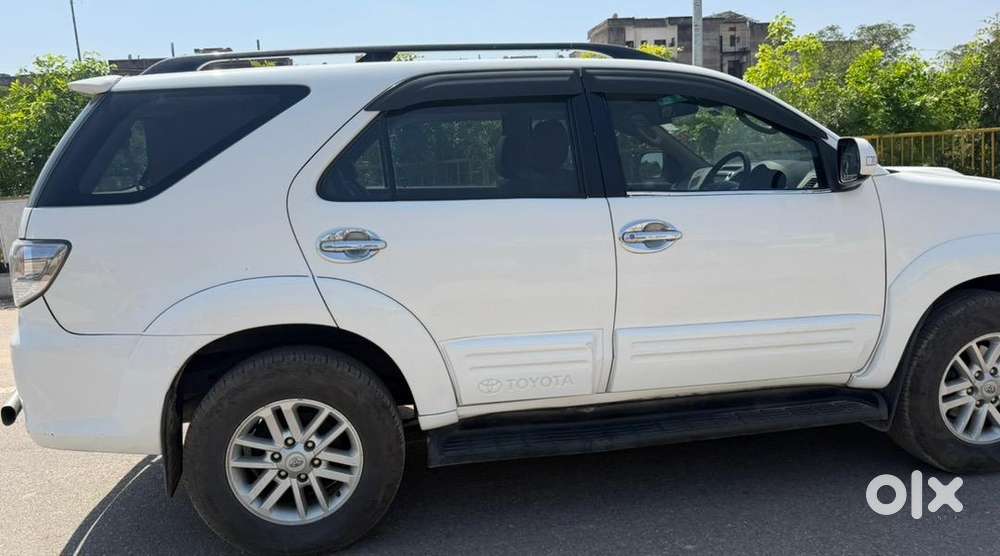 Toyota Fortuner 2013 Diesel 122065 Km Driven