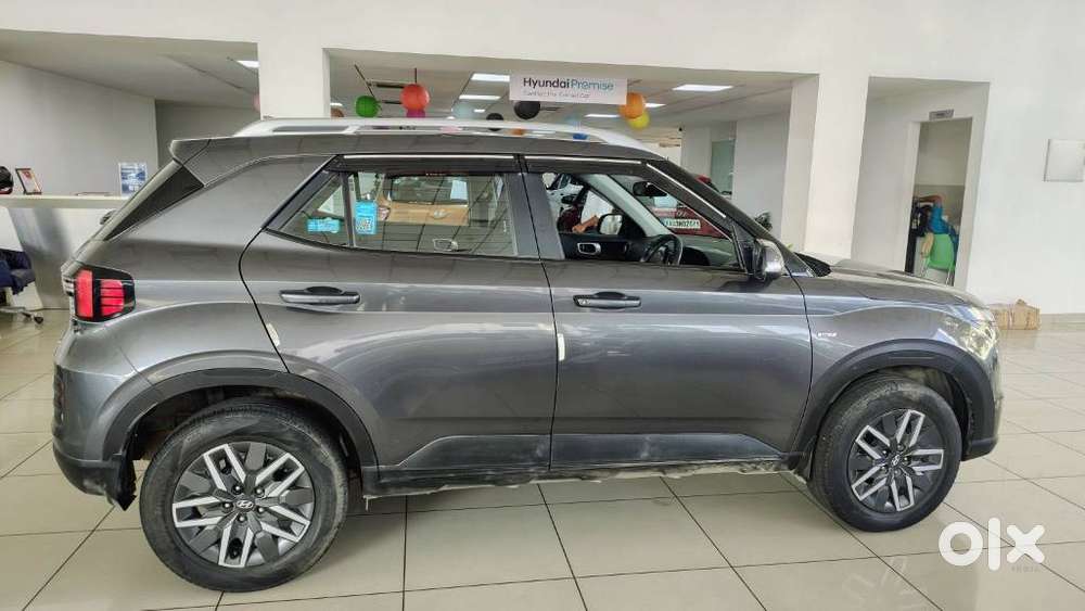 Hyundai Venue 1.0 S (o) Turbo Dct, 2022, Petrol