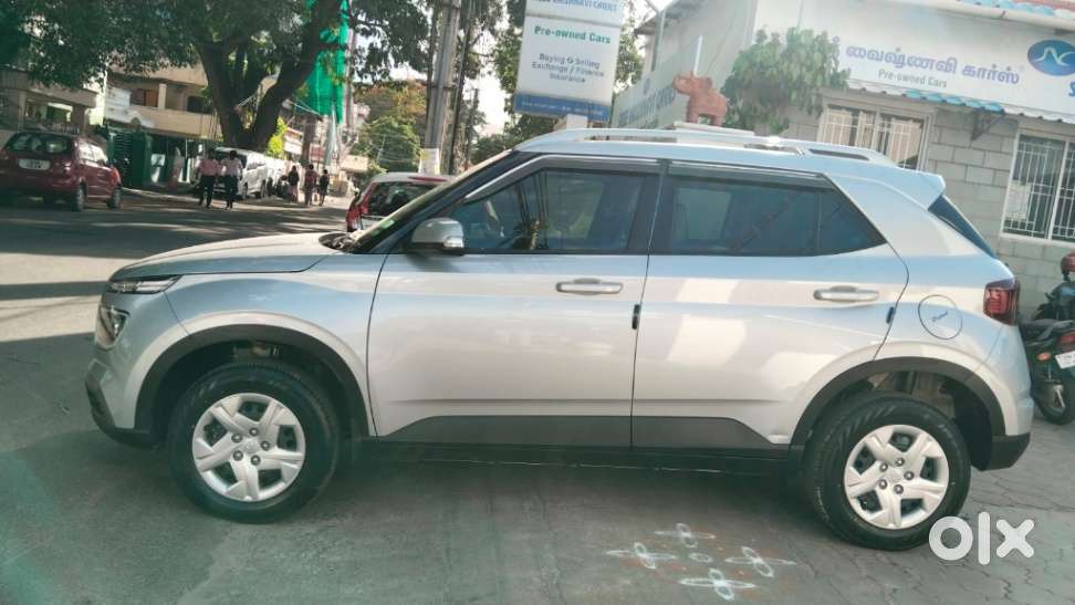 Hyundai Venue 1.2 S Plus, 2021, Petrol