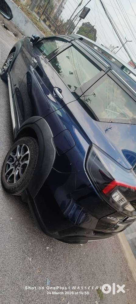 Maruti Suzuki Xl6 1.5 Alpha Plus Mt, 2022, Petrol