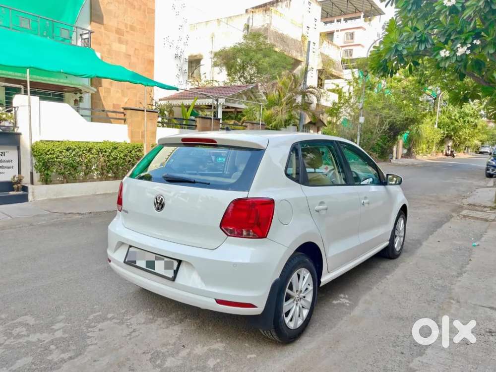 Volkswagen Polo Petrol Highline 1.2l, 2016, Petrol