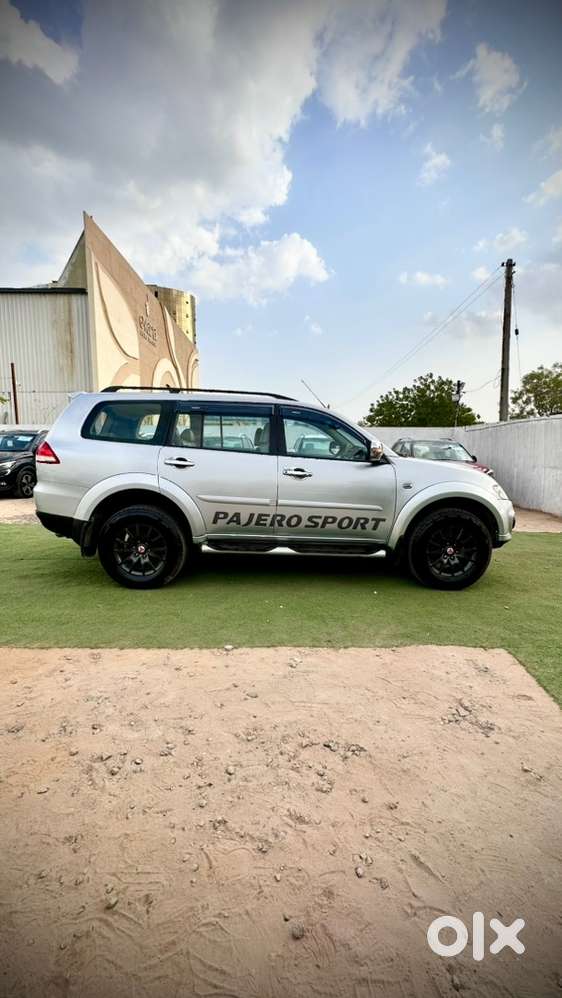Mitsubishi Pajero Sport 2016 Diesel Well Maintained