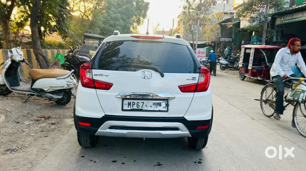 Wr-v.


Sunroof Music Child Ac
70000 Kam
Top Model
Insurance Valid