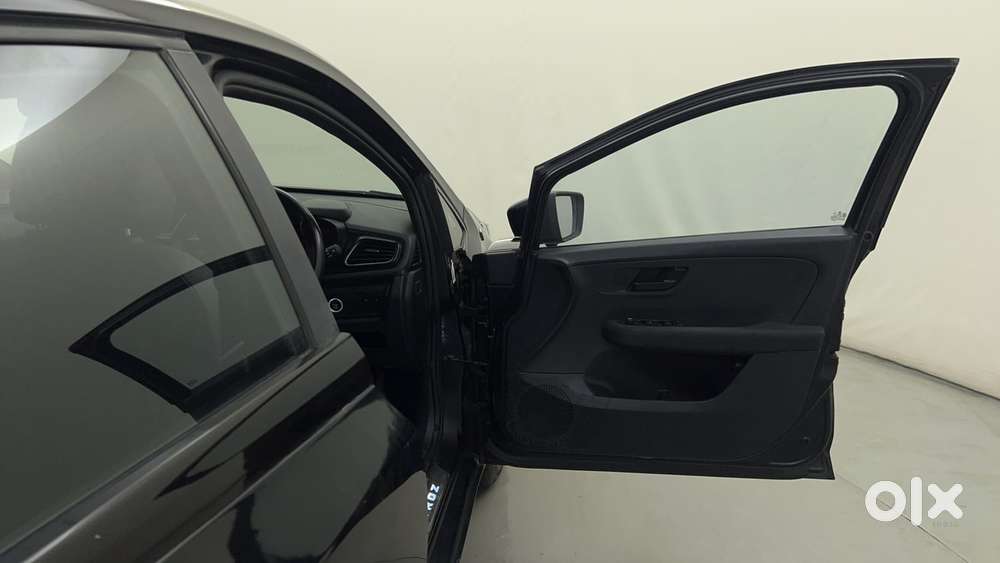 Tata Altroz 1.5 Xz Plus Diesel Dark Edition, 2022, Diesel