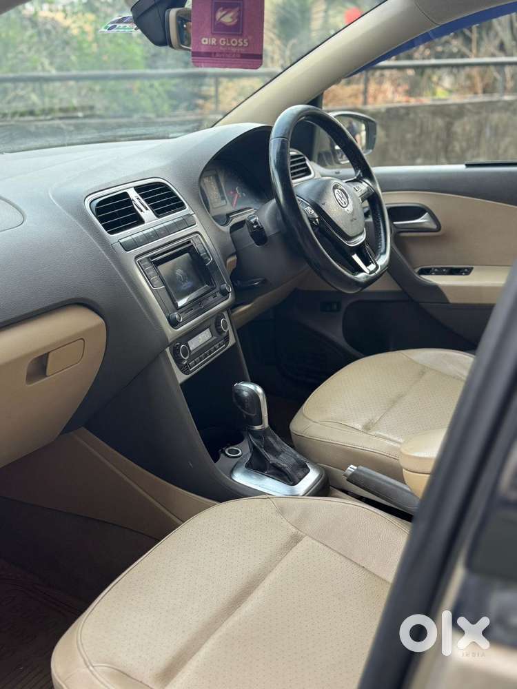 Volkswagen Vento 1.2 Tsi Highline Plus At, 2016, Petrol