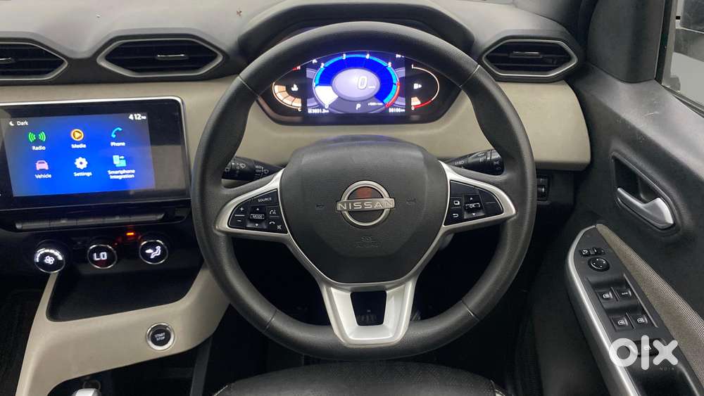 Nissan Magnite 1.0 Xv Premium Turbo Cvt, 2022, Petrol