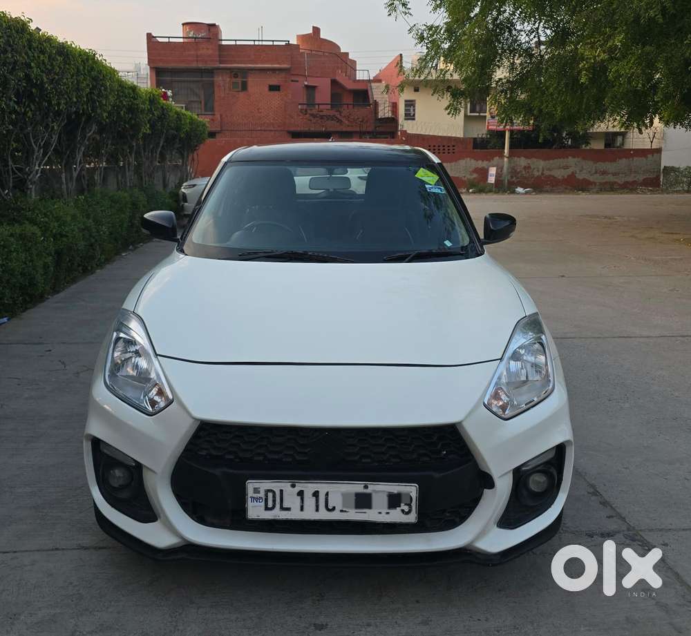 Maruti Suzuki Swift Vxi Optional, 2022, Petrol