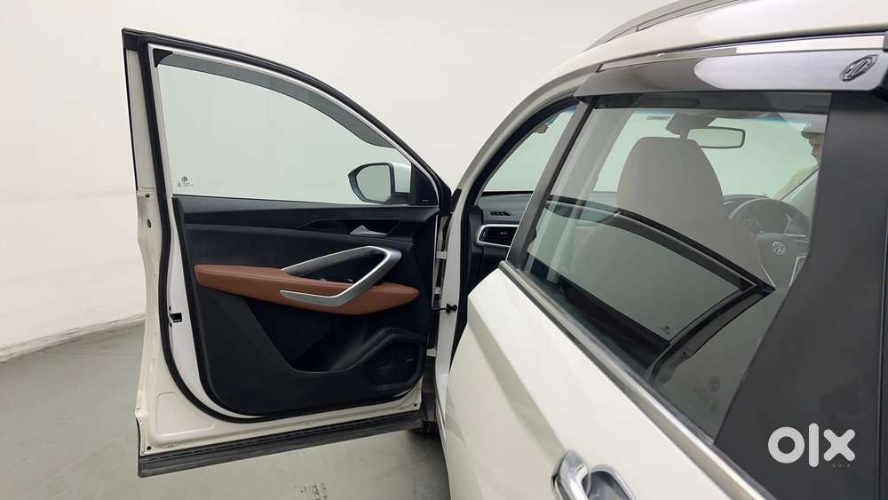 Mg Hector Plus 1.5 Sharp Turbo Cvt 6 Str, 2021, Petrol