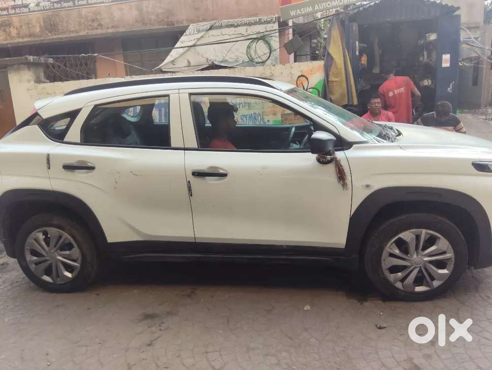 Maruti Suzuki Fronx 2026 Cng & Hybrids 30000 Km Driven