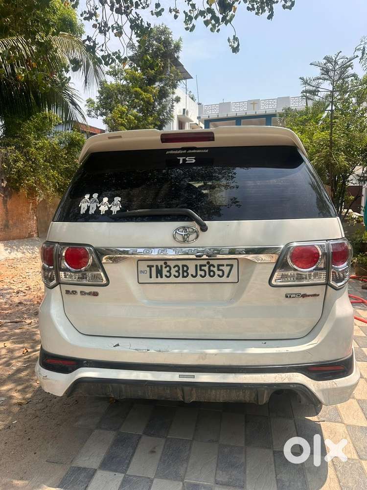 Toyota Fortuner Diesel 2015 Km Driven