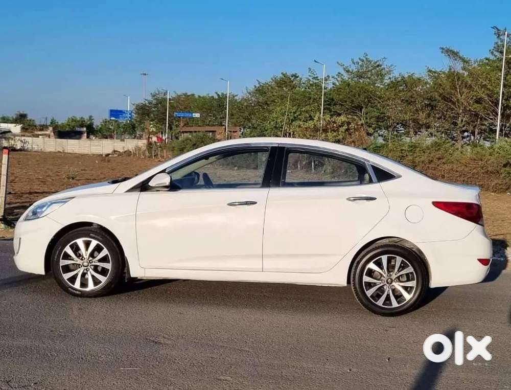 Hyundai Fluidic Verna