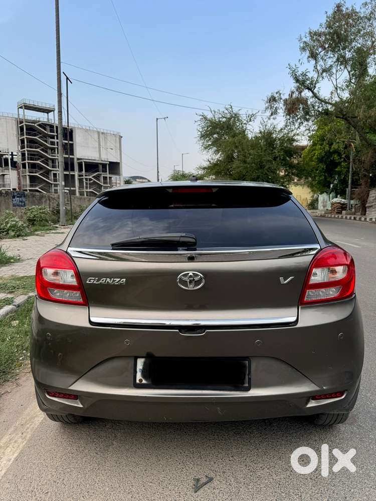 Toyota Glanza Petrol - V Top Variant.