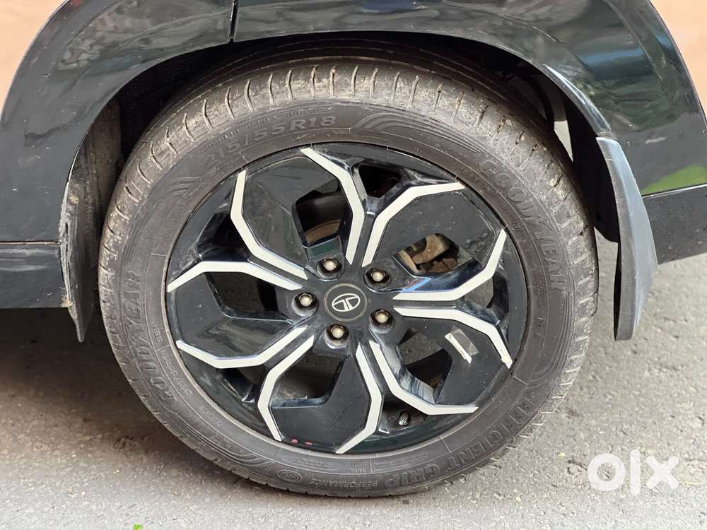 Tata Curvv Accomplished Plus A 1.2 Hyperion Gdi Petrol 6mt, 2025, Pe..